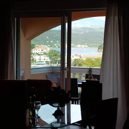 Precca Appartamento Supetarska Draga