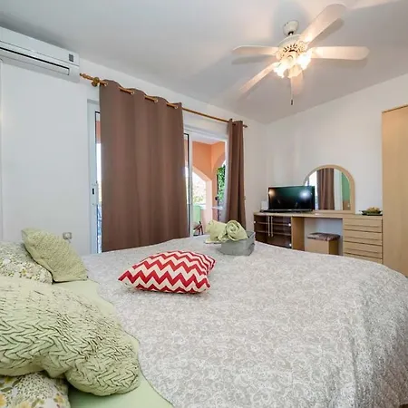 Apartment Precca *