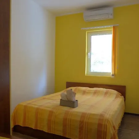 Precca * Supetarska Draga